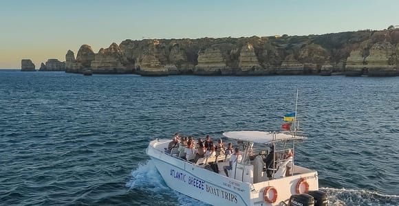 Paseo en barco a Benagil con parada para un refrescante baño.