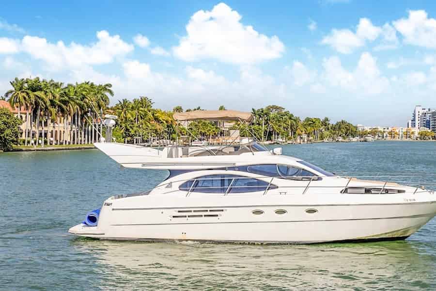 Miami Beach: 48-Fuß-Privatjachtvermietung. Foto: GetYourGuide Miami Beach: 48-Fuß-Privatjachtvermietung. Foto: GetYourGuide