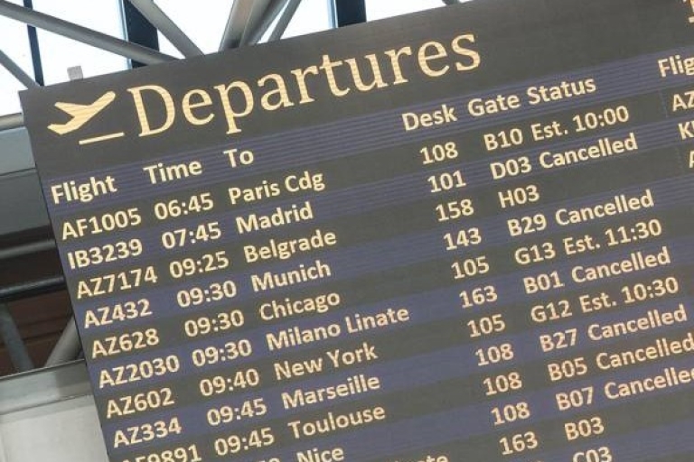 Rzym: Prywatny transfer z centrum miasta na lotnisko Fiumicino?Prywatny transfer z hoteli w Rzymie na lotnisko Fiumicino