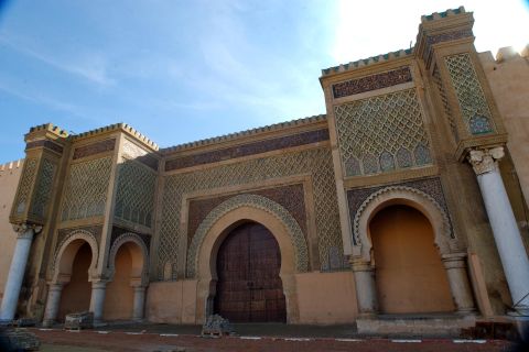 Desde Fez: tour de 1 día a Mequinez, Volubilis y Mulay Idrís