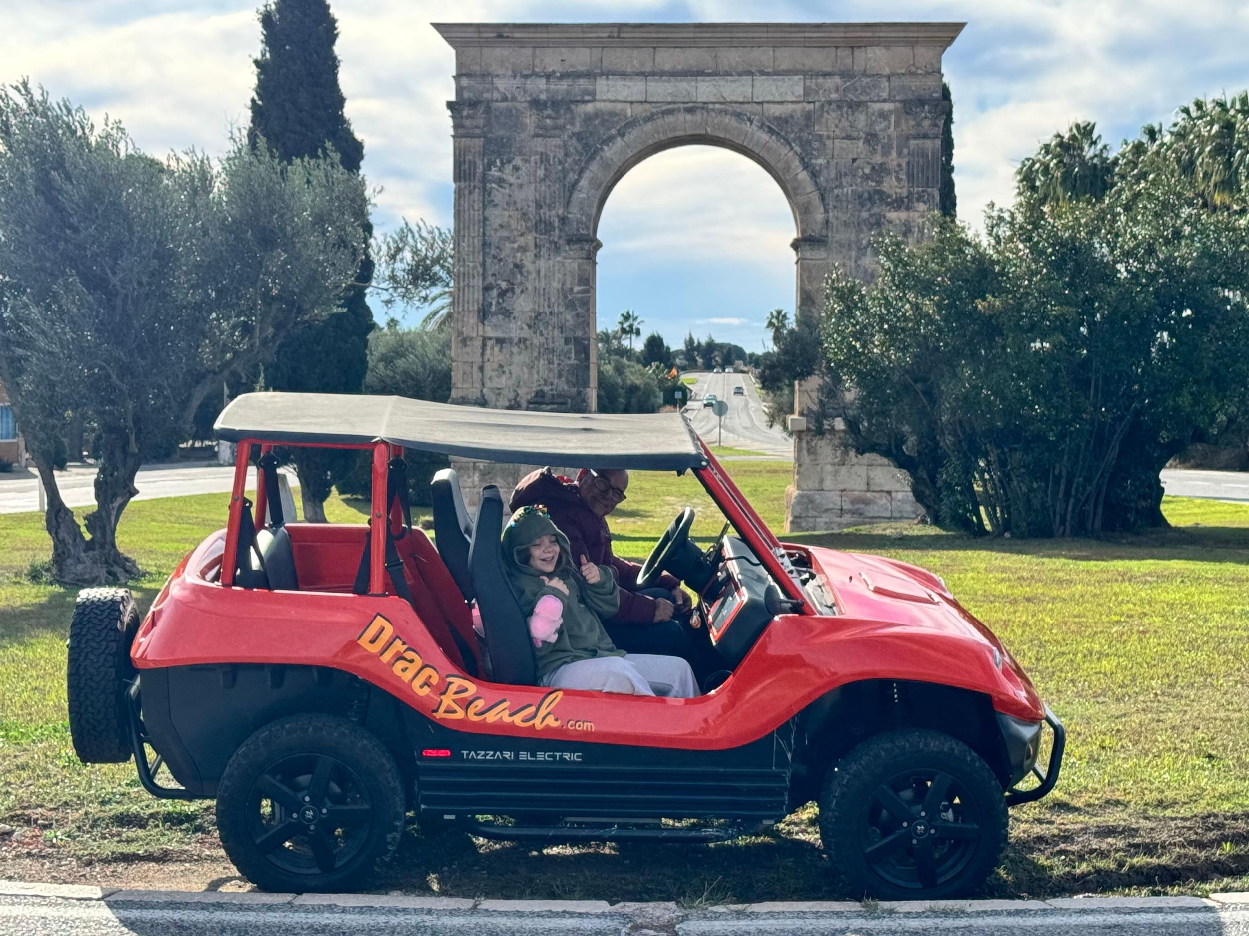 Salou: Erlebnis mit dem 4-sitzigen Elektro-Buggy mit freier Route