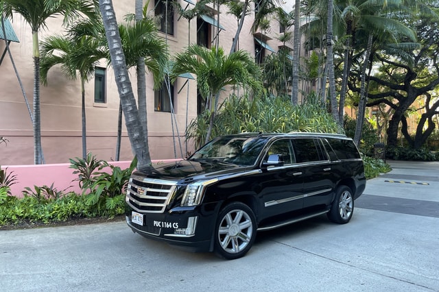 Oahu: Honolulu Airport Private by Escalade SUV