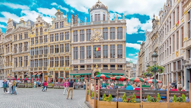 Brussels: 2 Hours Sightseeing with a Local