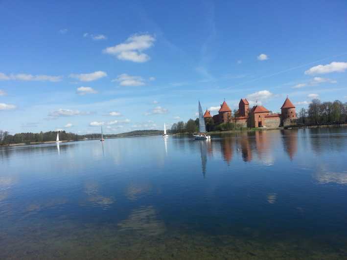 Excursão privada de dia inteiro a Vilnius, Trakai e Kernave