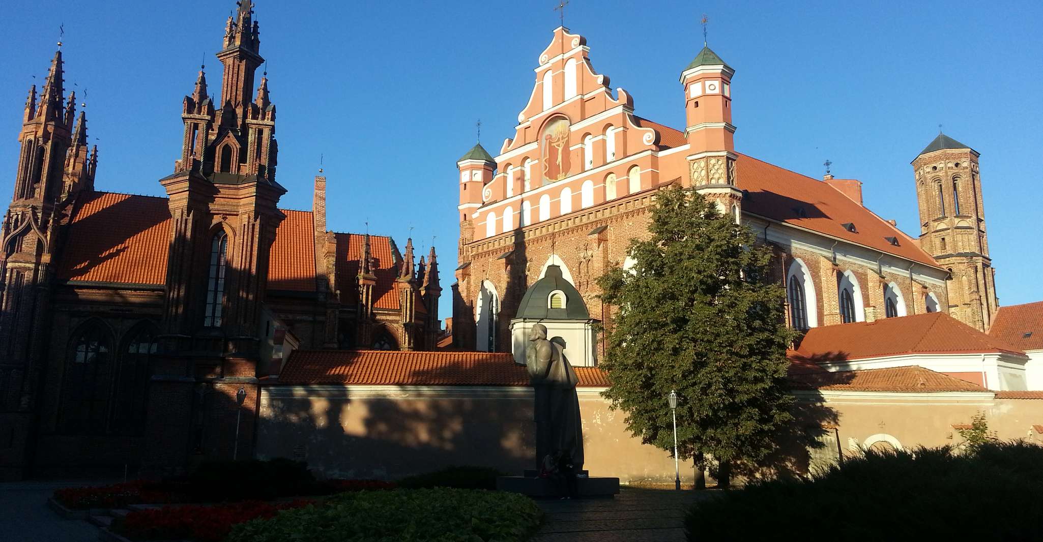 Visita privada de día completo a Vilna, Trakai y Kernave - Hizvo