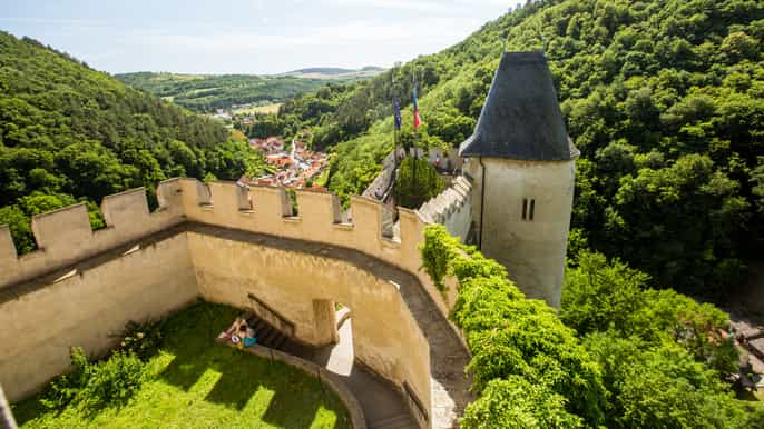 karlstejn castle countryside bike tour from prague