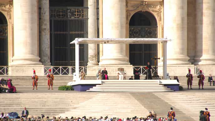 rome vatican museums and papal audience group tour