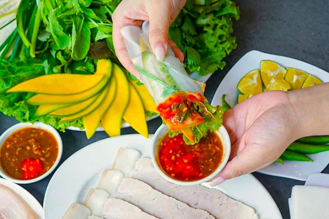 Da Nang: Authentic Food Tour with Guide Join-in: Korean