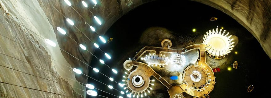 Cluj-Napoca : visite de la mine de sel de Turda et de la forteresse d'Alba Carolina