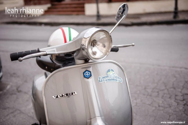 Sorrento: tour privado de día completo en Vespa vintage por la costa de AmalfiTour en Vespa Vintage desde Nápoles