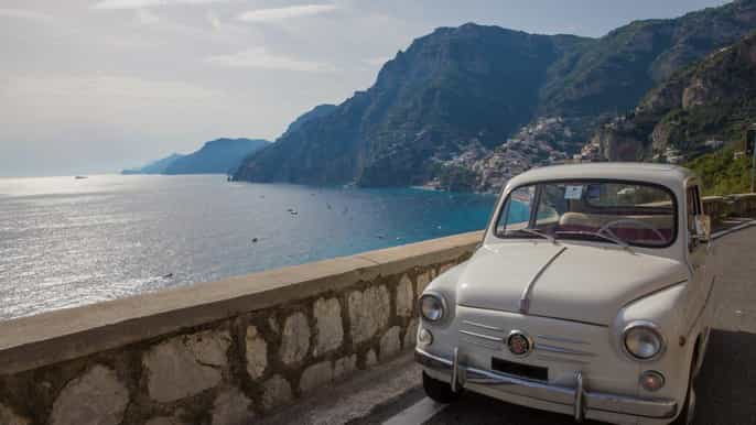 costa amalfitana en fiat 500 o 600 clásico desde sorrento