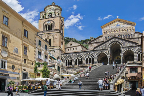 Amalfi Coast by Vintage Fiat 500 or 600 from SorrentoFull-Day Private Tour by Vintage Fiat from Sorrento