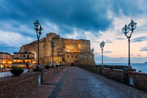 Visite de dégustation de plats à Naples en Fiat 500 / Fiat 600 d'époque