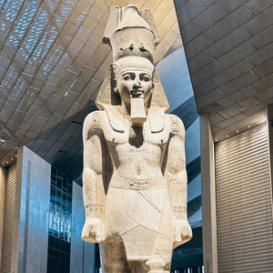 Hurghada to Cairo : Pyramids & Grand Egyptian Museum by bus