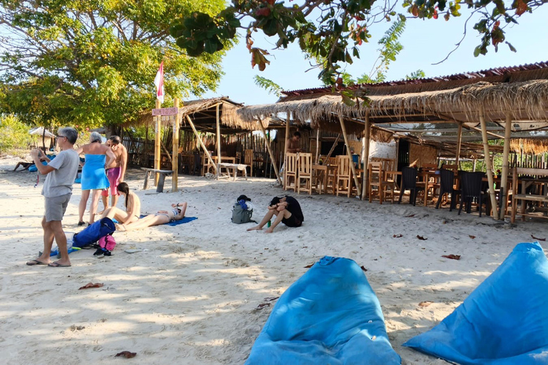 Lombok Private Snorkeling: Hidden Southwest 5 Gili Islands Lombok: Private Snorkeling Gili Asahan (5 Gilis) + Lunch