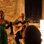 Porto: Spettacolo di fado dal vivo con un bicchiere di vino di Porto