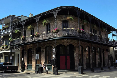 New Orleans: Small-Group French Quarter Architecture Tour