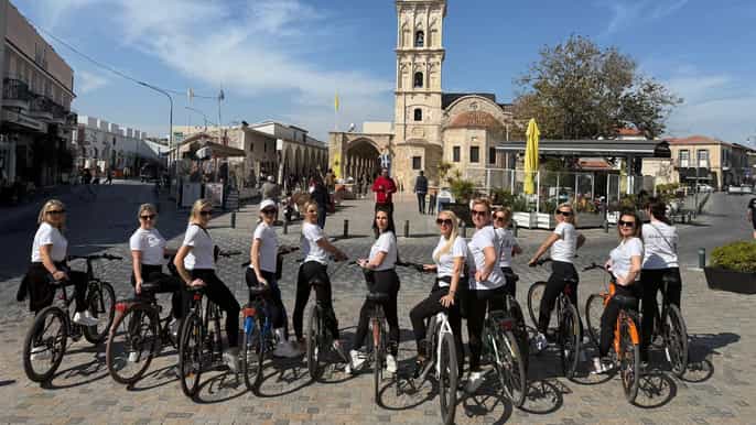 Lárnaca: visita guiada en bicicleta por el lago Salado y los puntos destacados culturales