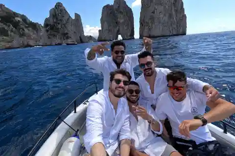 Sorrento: Private Boat Tour to Capri with skipper