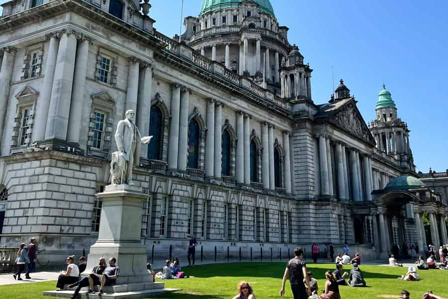 Dublin: Belfast (Rundgang), Bushmills & Giant's Causeway. Foto: GetYourGuide