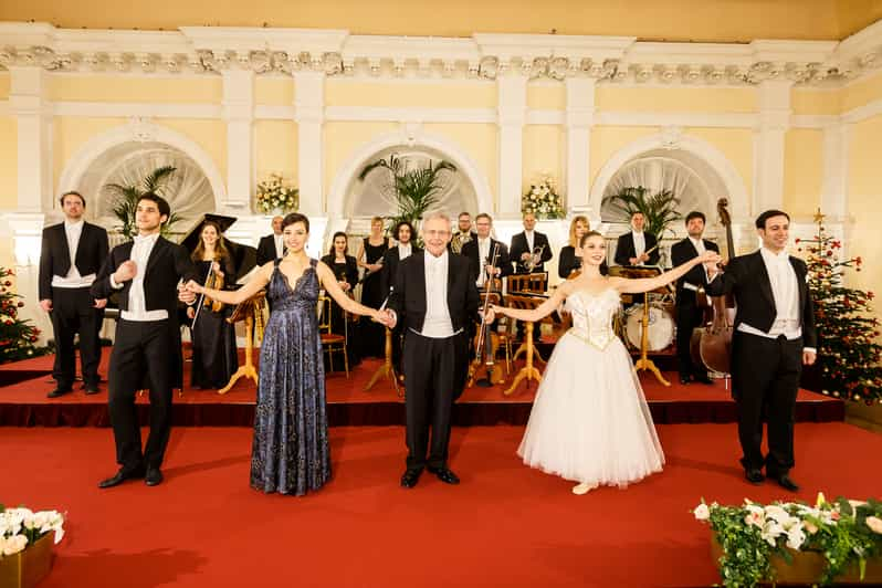 Vienna: Concerto Di Capodanno Di Strauss E Mozart Al Kursalon ...