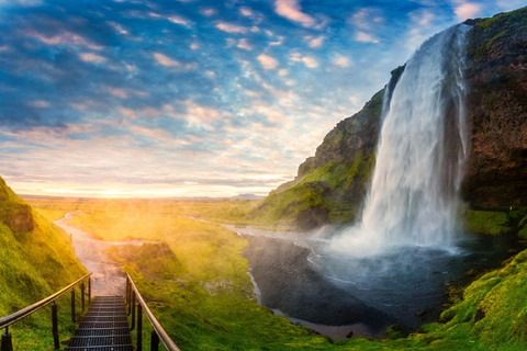 From Reykjavík: Diamond Beach, Glacier Lagoon & Boat Tour Free pick up from Bus Stop #12 with BOAT ride