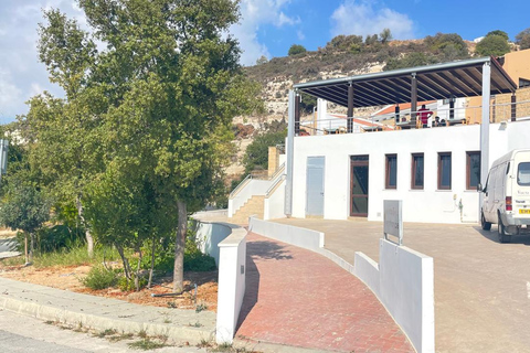 Paphos Hills Wine Tour: Tsangarides, Kolios & Vouni Panayia