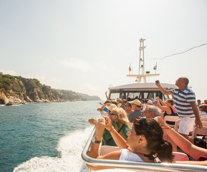 From Barcelona: Costa Brava Day Tour