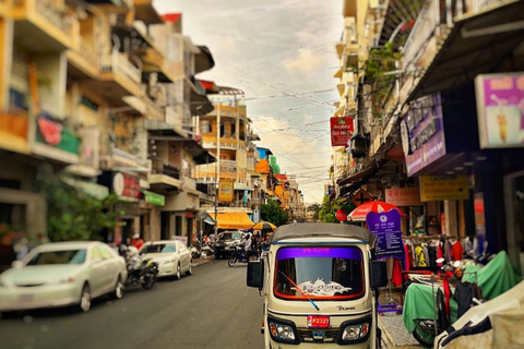 Nairobi: Tuk Tuk Tour with Local Market Visit Couples