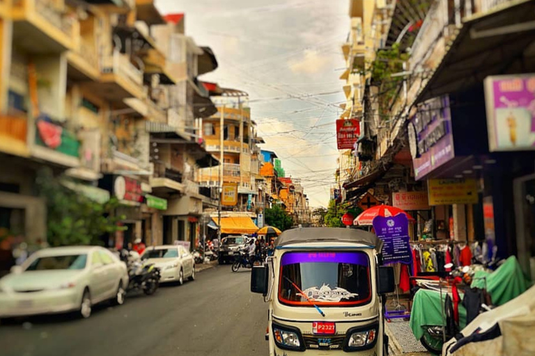 Nairobi: Tuk Tuk Tour with Local Market Visit Couples