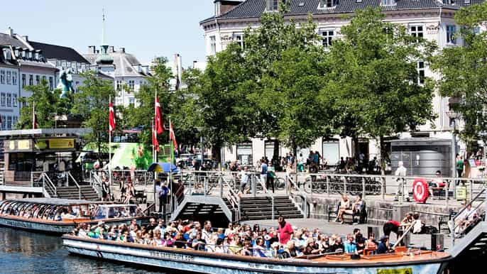 Copenhagen Canal Tour & Skip-the-Line Tivoli Ticket