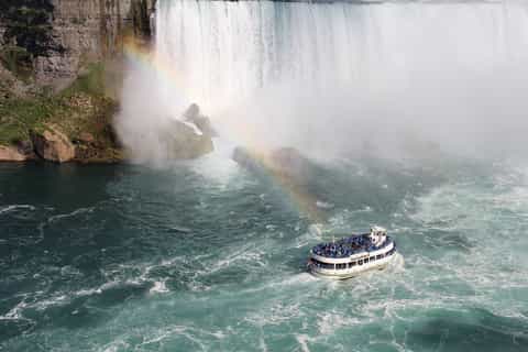 Niagara Falls, USA: 4-Hour Tour with Maid of the Mist & Meal
