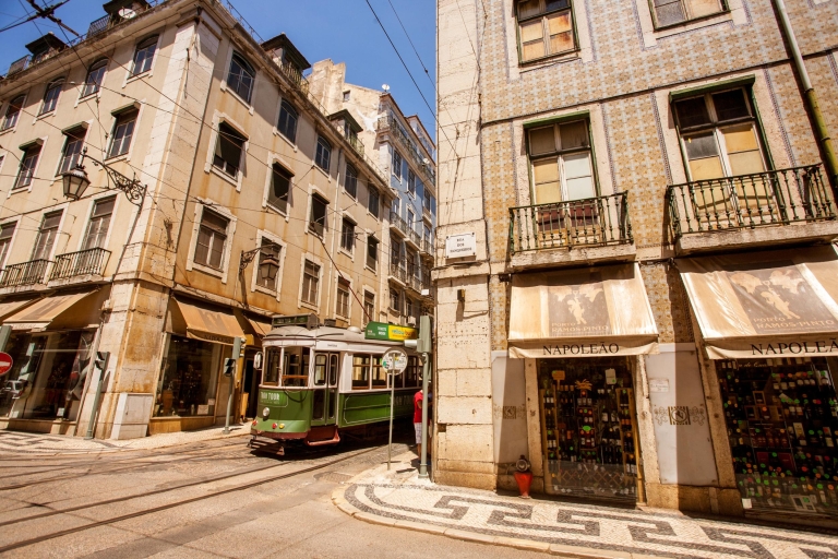 Lisboa: tour en segway por el barrio de AlfamaTour en grupo privado en alemán
