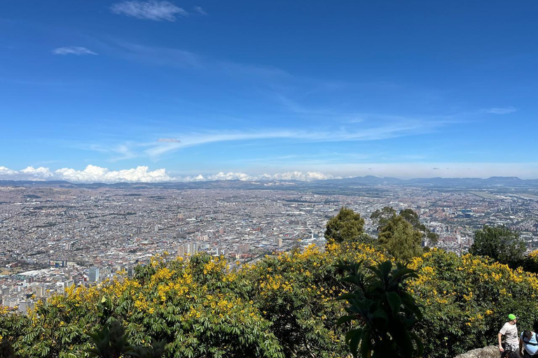 From Bogotá: Cerro Monserrate or Guadalupe and All-Inclusive Coffee Sightseeing Tour