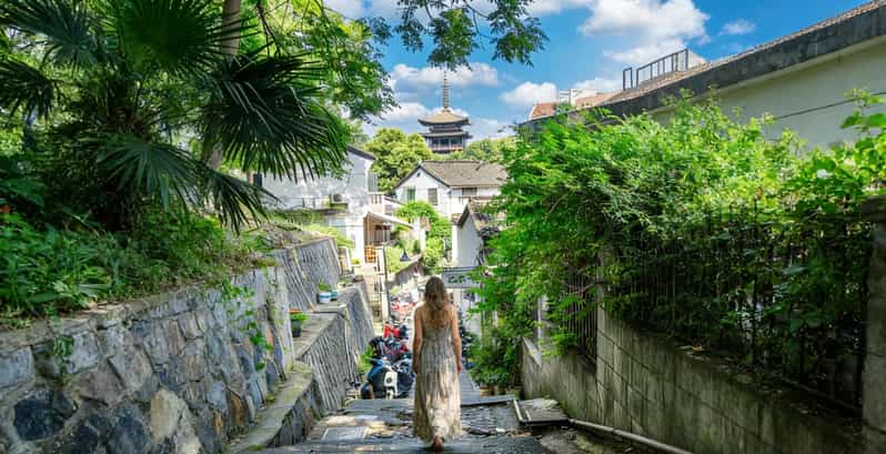 Hangzhou: Private Customized Tour of City's Top Sights