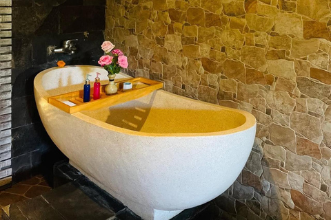 Ubud: Luxury Spa Relaxing Package with Amidst Rice Field 3 Hour Honeymoon Package Meet at Meeting Point