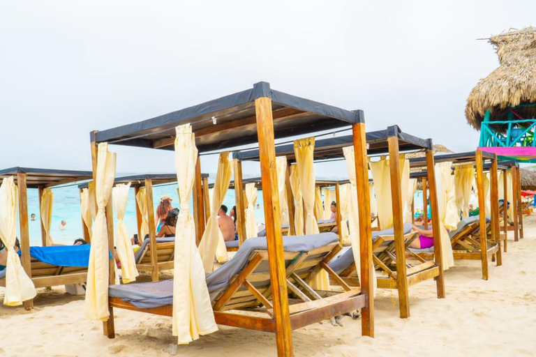 Daytour a Playa Tranquila VIP con ombrelloni, pranzo in autobus!