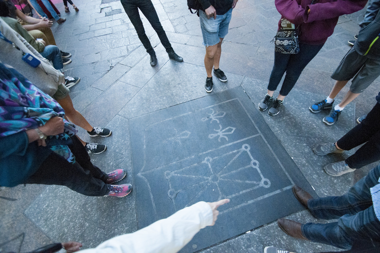 Paris: Ghosts, Legends & Mysteries Evening Walking Tour Paris: Murder Mysteries Group Walking Tour