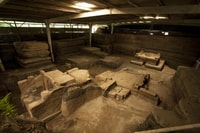 San Salvador, Guided Tour of Volcanoes, Lakes, & Mayan Sites - Housity