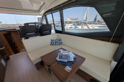 Cádiz: Bay of Cádiz Luxury Motor Boat Cruise