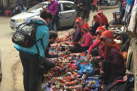 From Hanoi: 2-Day Sapa Trekking Tour with Limousine Transfer