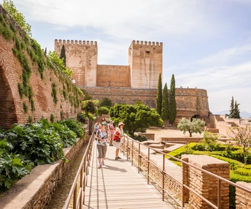 From Costa del Sol: Granada, Alhambra & Generalife Tour