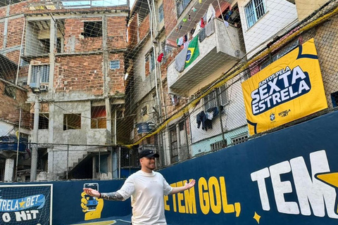Rio de Janeiro: Tour pelas favelas com a FIFA Street Court