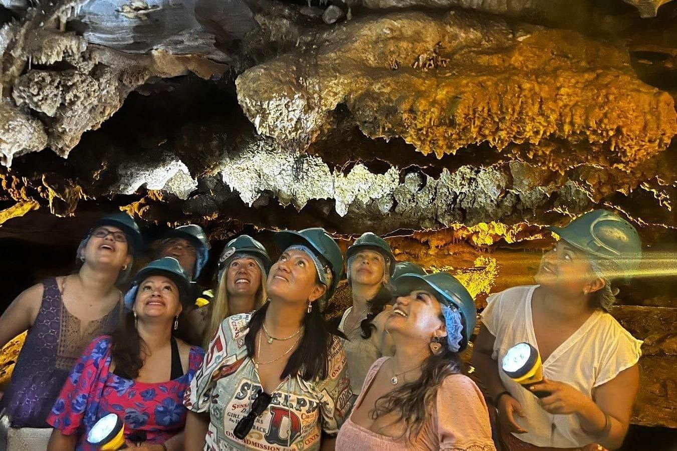 Menites Springs & Cave Foros - Halbtagestour