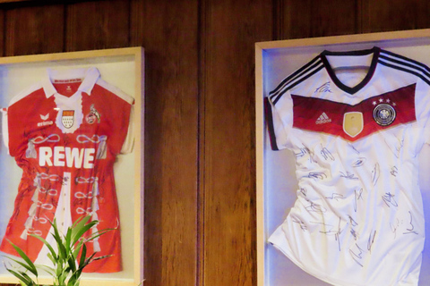 كولونيا: جولة سيرًا على الأقدام لمشاهدة كرة القدم والكرنفال