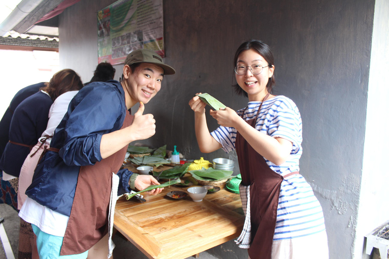 Ubud : Regular or Vegetarian cooking class with market visit