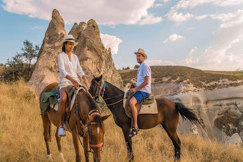 Cappadoce : Fascinante randonnée à cheval dans des vallées uniques