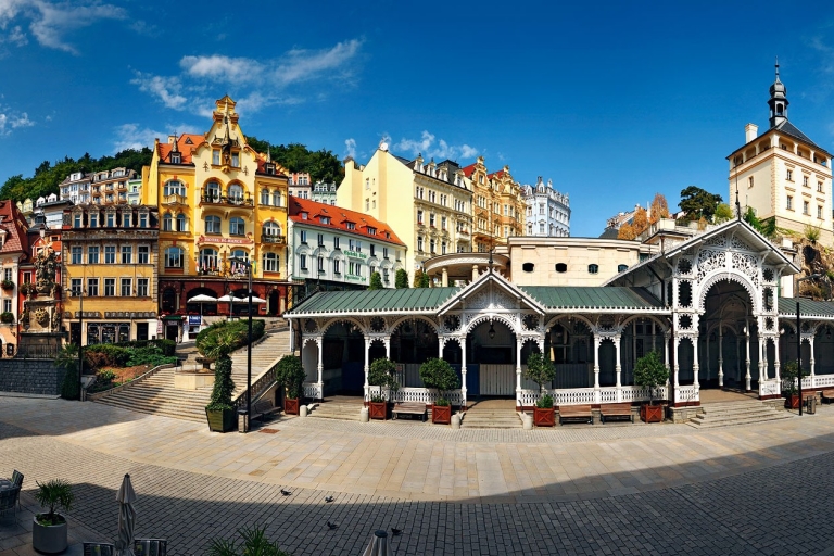 Van Praag: dagtour naar Karlovy VaryRondleiding in het Spaans