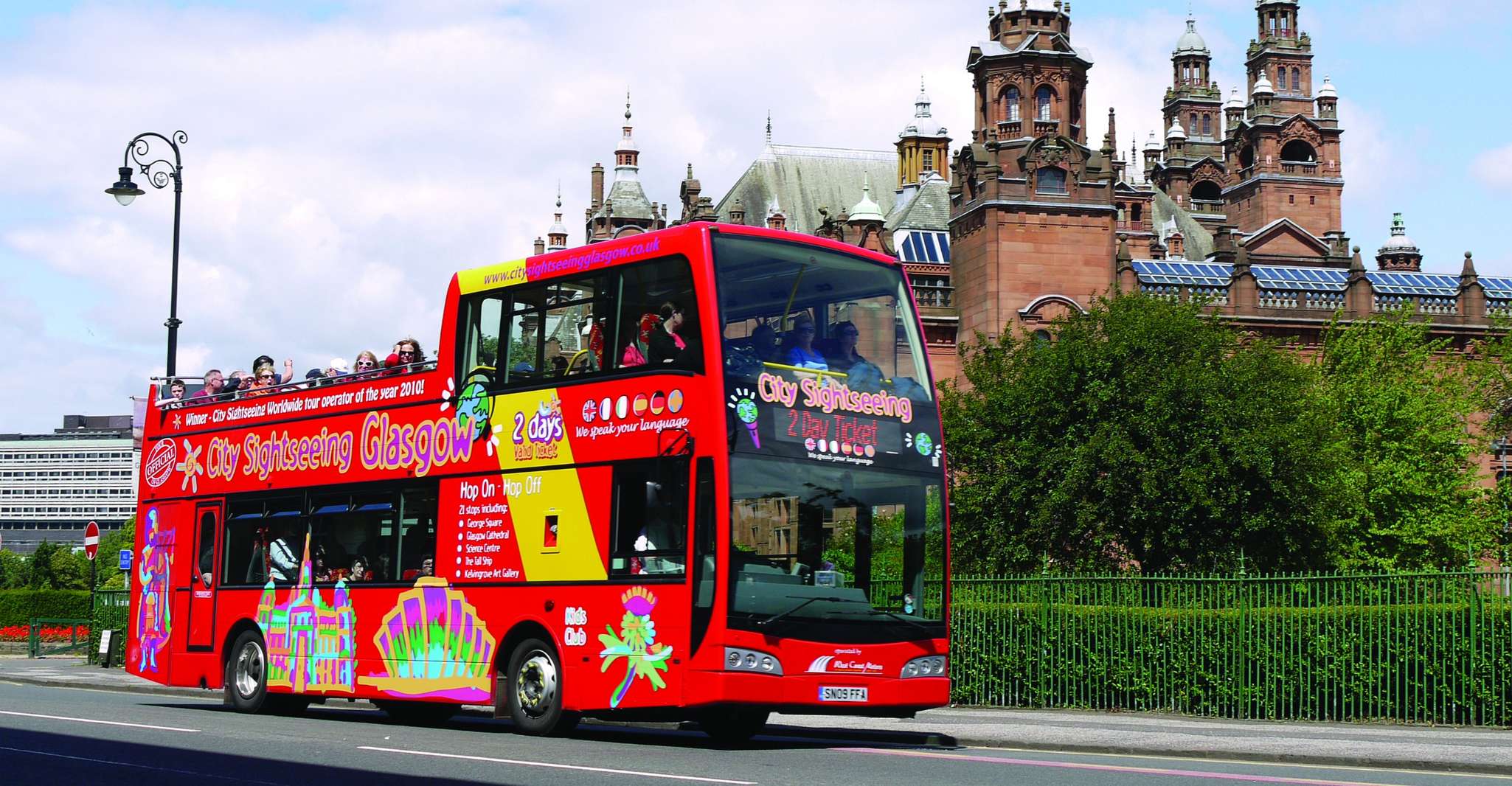 Glasgow, City Sightseeing Hop-On Hop-Off Bus Tour - Housity