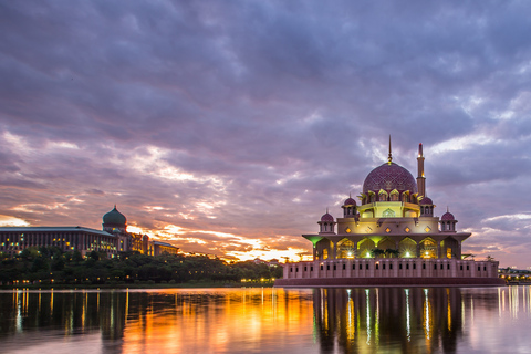 Visita a Putrajaya y Crucero por el Lago: Excursión desde Kuala Lumpur